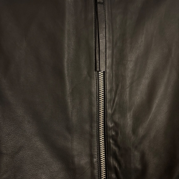 Black leather top back zip up size M or 38 - Picture 3 of 7